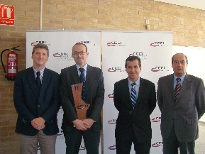 Premiado y autoridades