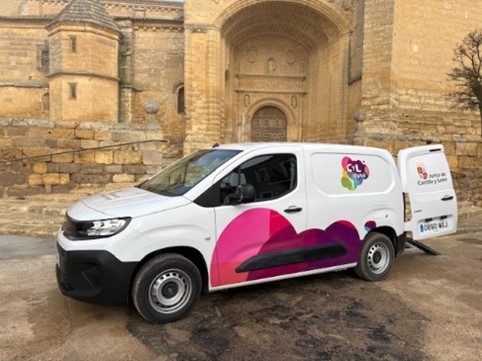 Aulas sobre ruedas para cerrar la brecha digital en el territorio