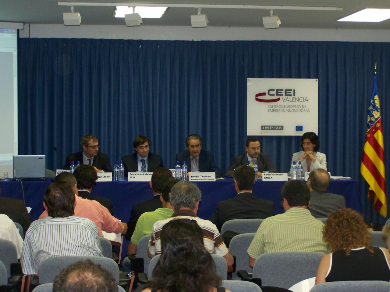 Mesa ponentes foro de financiaci�n 2008 CEEI Valencia