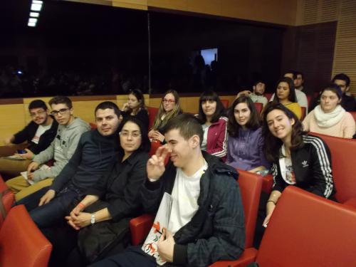 Alumnos IES Gabriel Mir� Grado Medio en conferencia modelos de negocio en internet