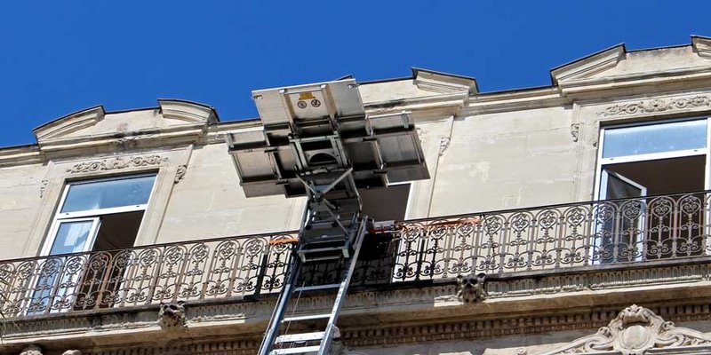 �Hay que pedir permiso al Ayuntamiento para hacer mudanzas en Valencia?